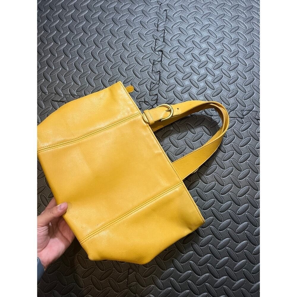 Vintage Coach SOHO Waverly Buckle Bag Leather 4133 Yellow Chamois Hand Bag - Picture 5 of 14